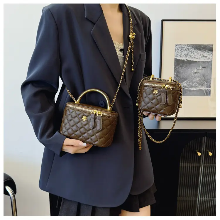 Vintage Brown Diamond Plaid Chain Shoulder Bag for Women — feature 23