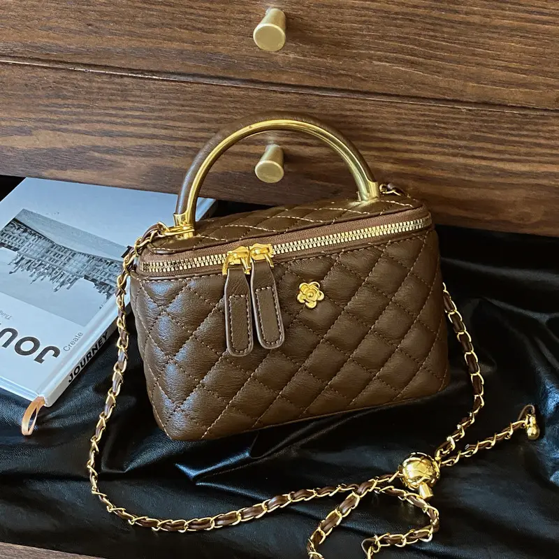 Vintage Brown Diamond Plaid Chain Shoulder Bag for Women - Image 2