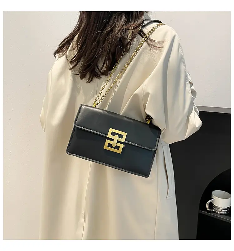 Women's Retro Chain Crossbody Bag Brown Gold — feature 10