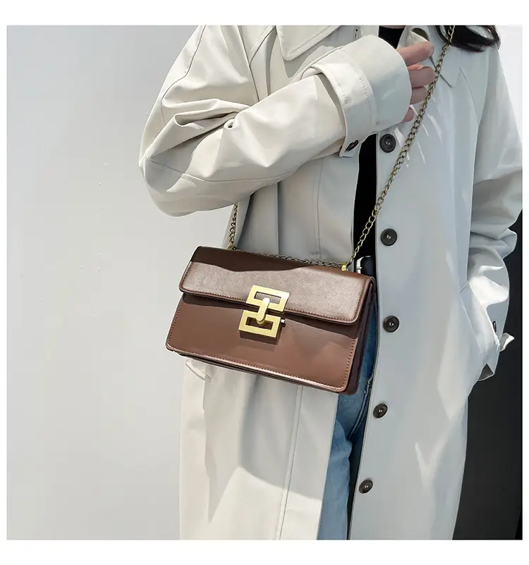 Women's Retro Chain Crossbody Bag Brown Gold — feature 13