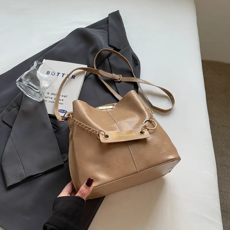 Korean Style Retro Chain Bucket Bag Women 2025 - Image 2