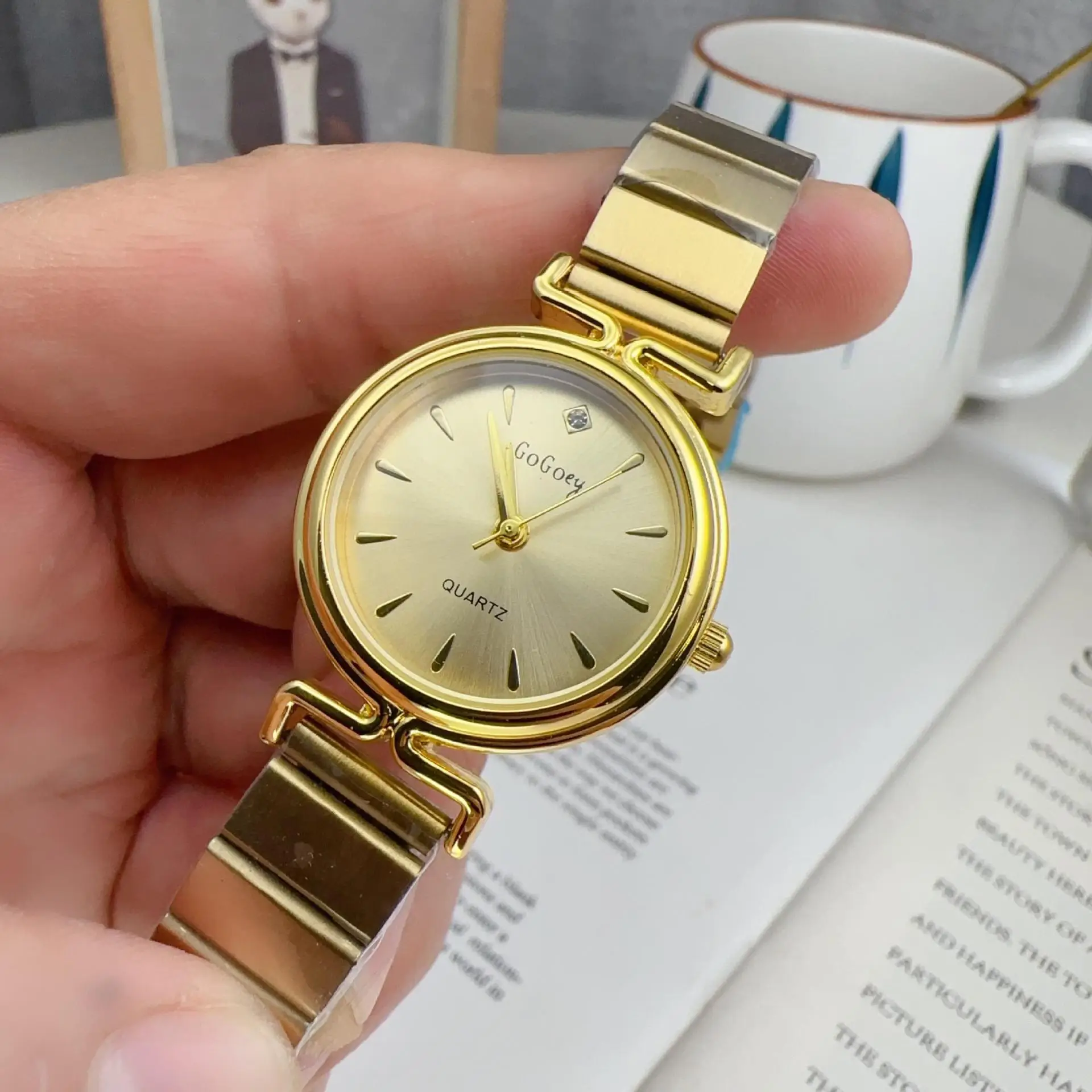 Rose Gold Women's Quartz Watch with Chain Strap