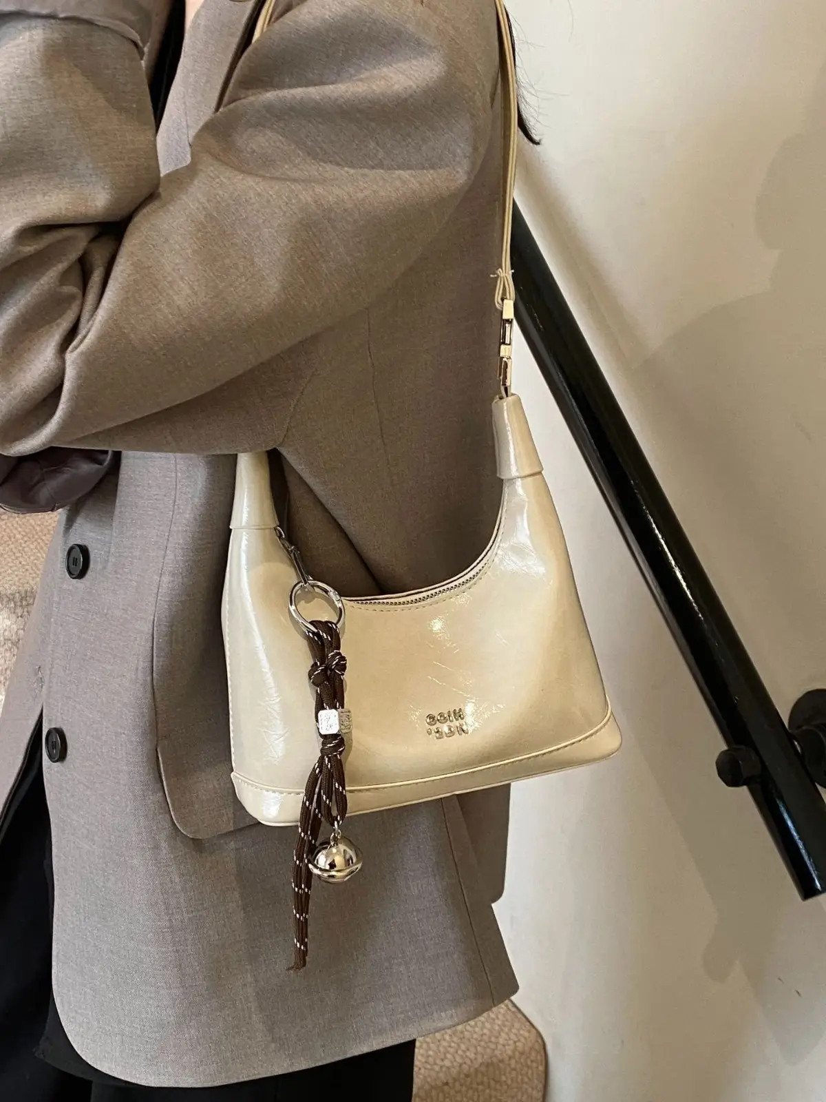 Women Retro Handbag Brown Leather Crossbody 2026 - Image 8