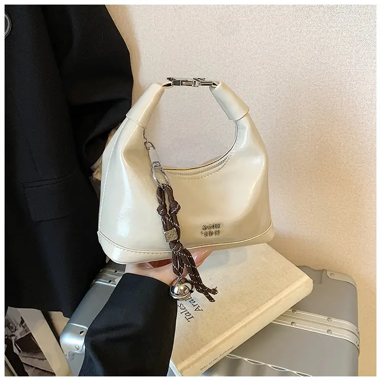 Women Retro Handbag Brown Leather Crossbody 2026 — feature 10