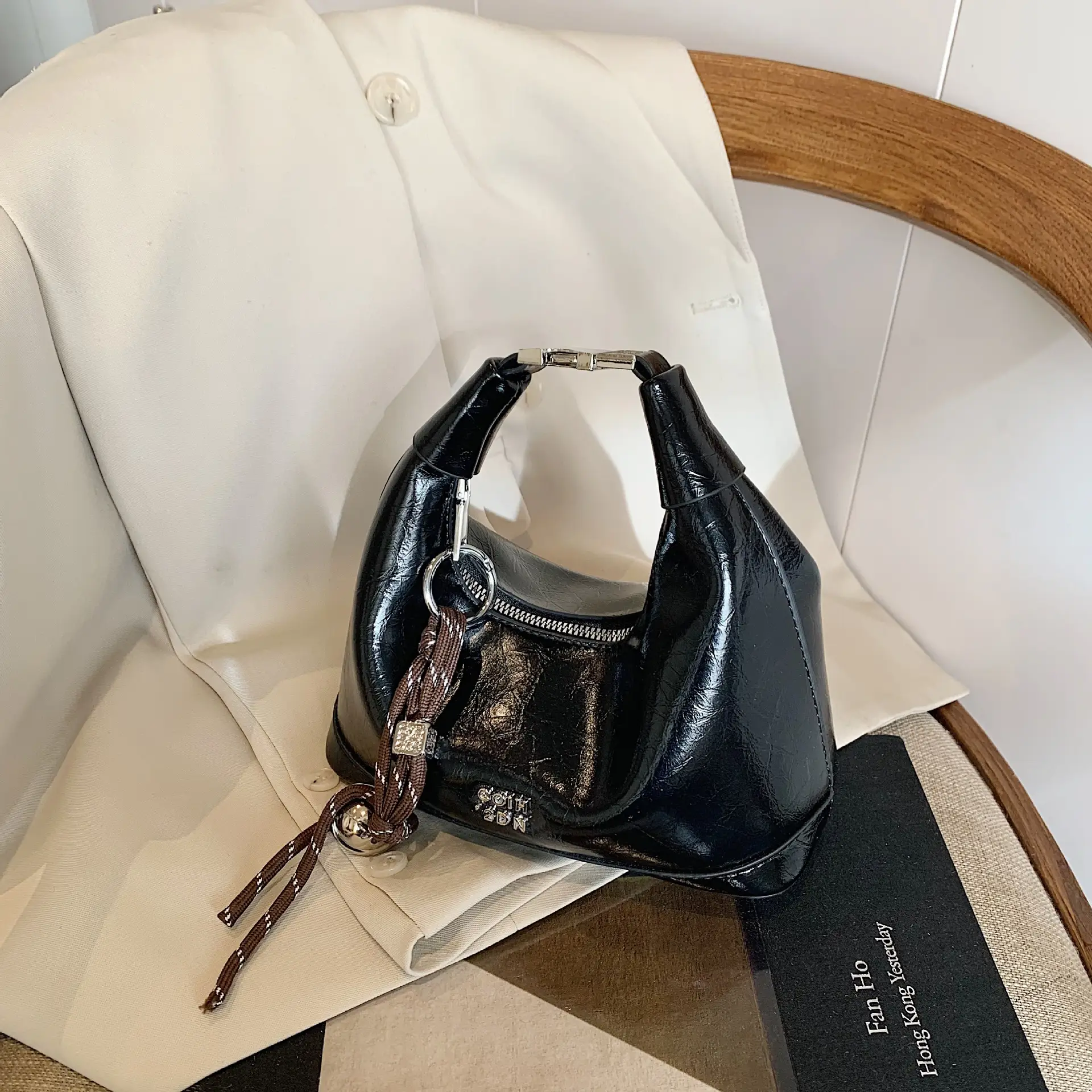 Women Retro Handbag Brown Leather Crossbody 2026 - Image 3