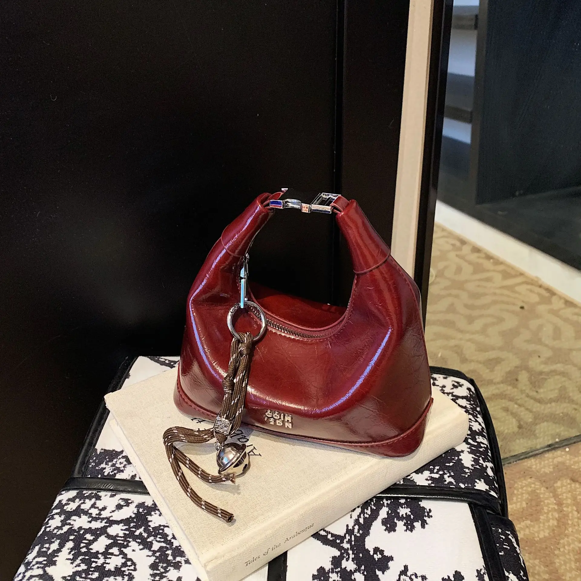 Women Retro Handbag Brown Leather Crossbody 2026 - Image 4