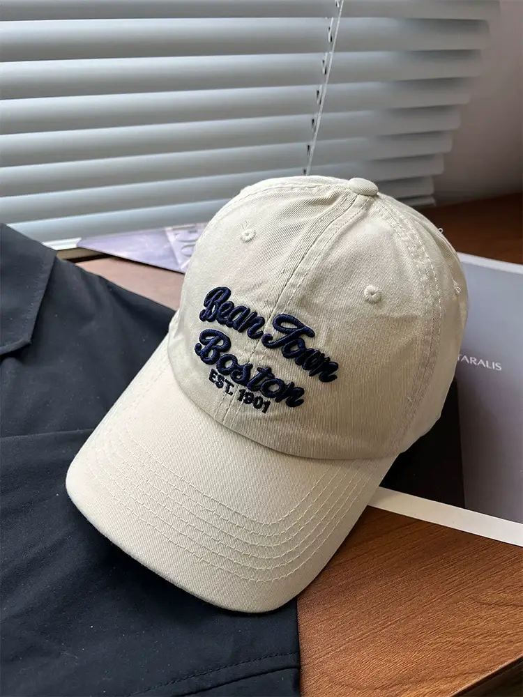 Yaoli Studio Face Mask with Baseball Cap & Sun Protection — feature 11