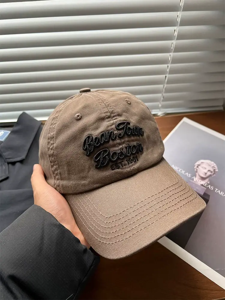 Yaoli Studio Face Mask with Baseball Cap & Sun Protection — feature 21