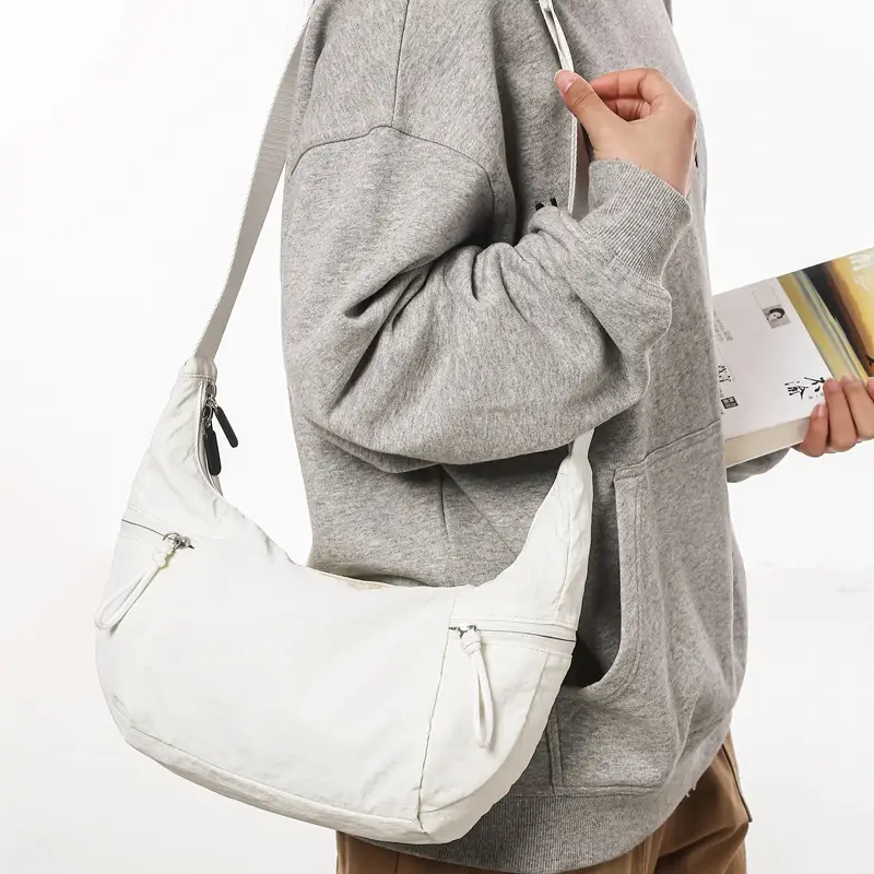New Crossbody Cattle Bag Waterproof Fashionable Lightweight Fitness Cycling Bag - Image 7