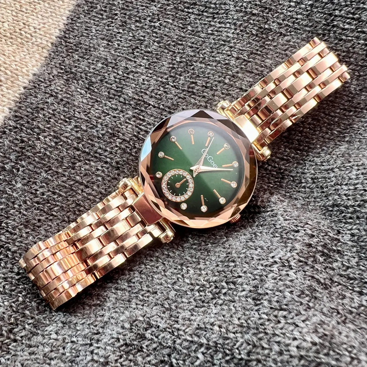 Women's Rose Gold Quartz Watch with Green Dial - Image 11