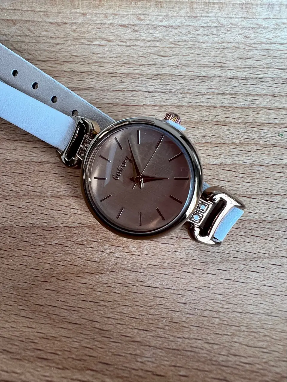 Korean Style Green Quartz Watch for Women — feature 10