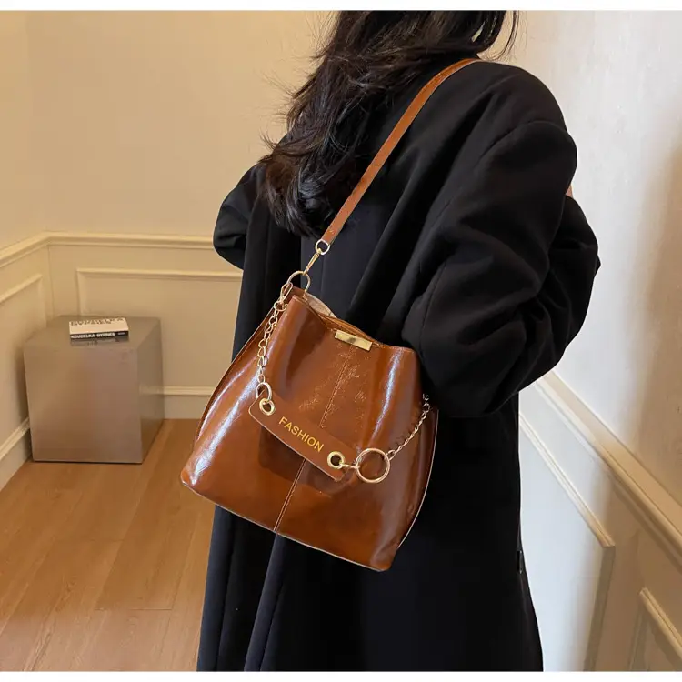 2025 Black Leather Crossbody Bag for Women — feature 10