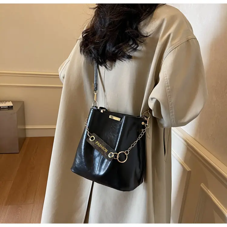 2025 Black Leather Crossbody Bag for Women — feature 11