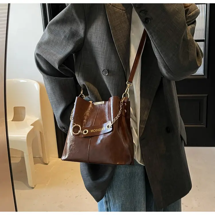 2025 Black Leather Crossbody Bag for Women — feature 19