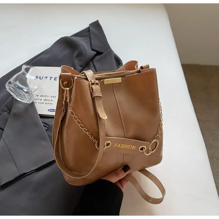 2025 Black Leather Crossbody Bag for Women — feature 20