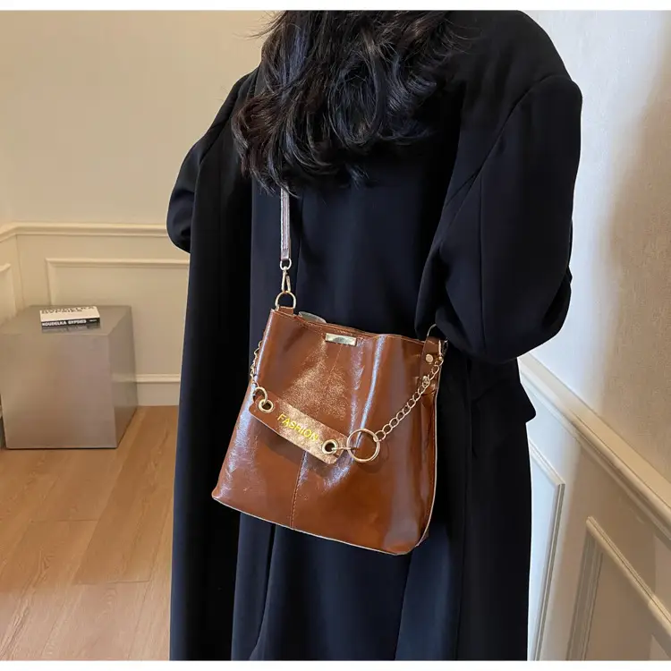 2025 Black Leather Crossbody Bag for Women — feature 8