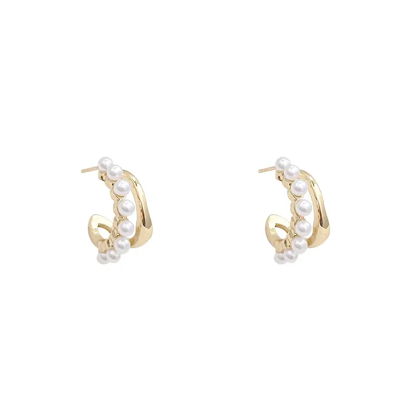 Women's Irregular Metallic Pearl C-Shape Earrings - Image 6