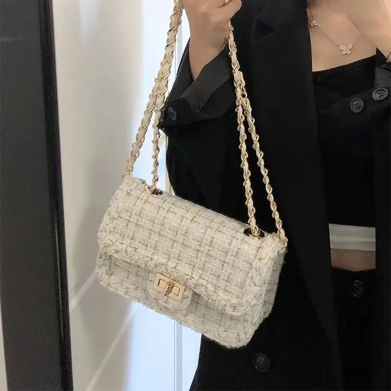 Small Chanel-Style Tweed Chain Bag for Women - Image 4