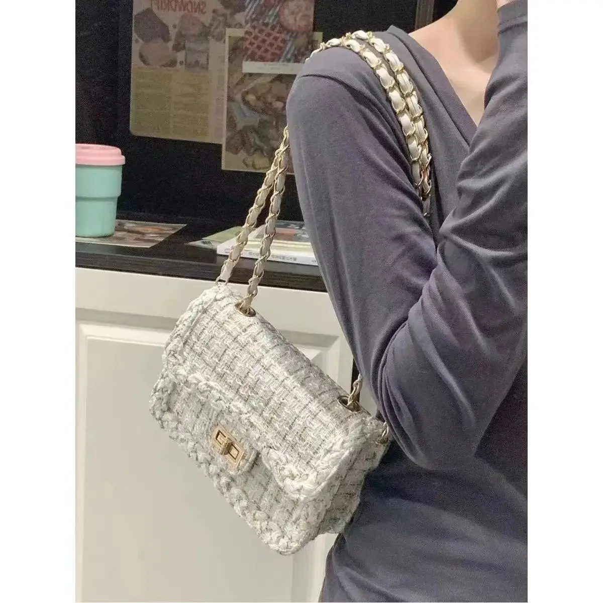 Small Chanel-Style Tweed Chain Bag for Women - Image 5