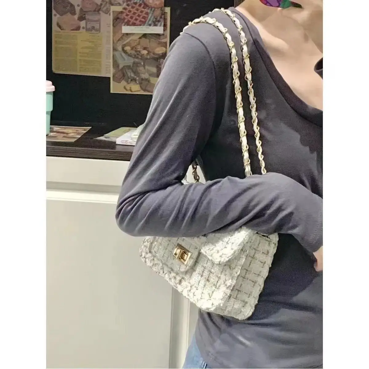 Small Chanel-Style Tweed Chain Bag for Women - Image 6
