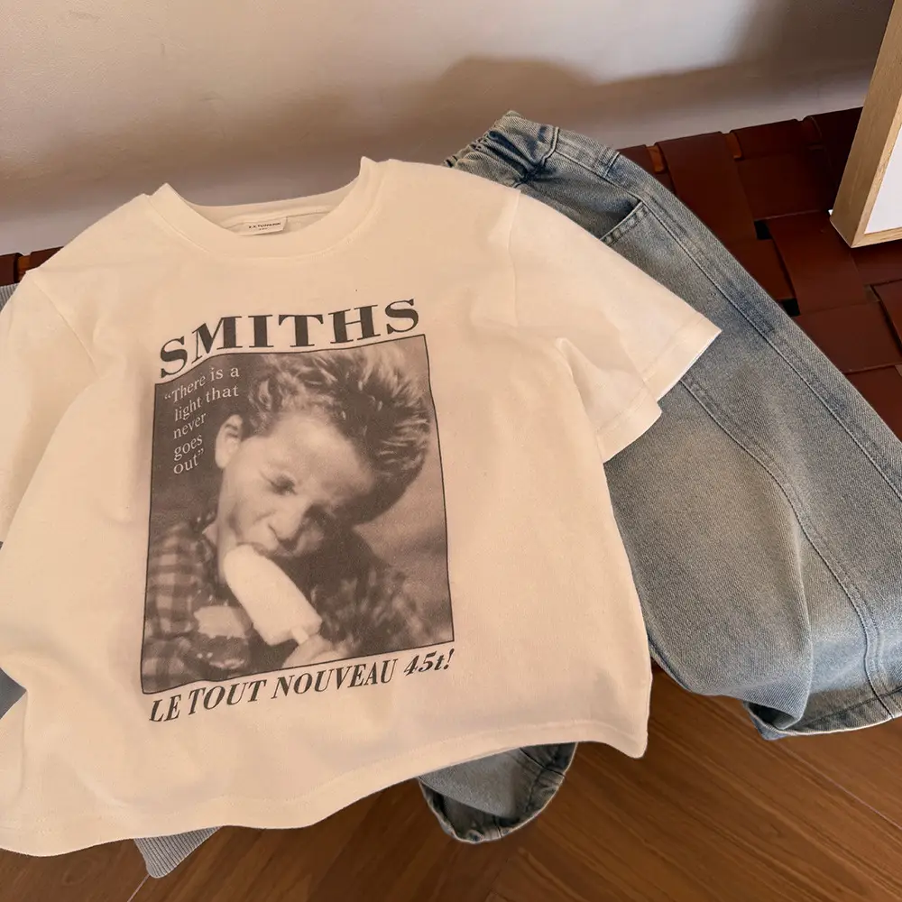 Children's White Smiths Print T-Shirt Medium Small — feature 10