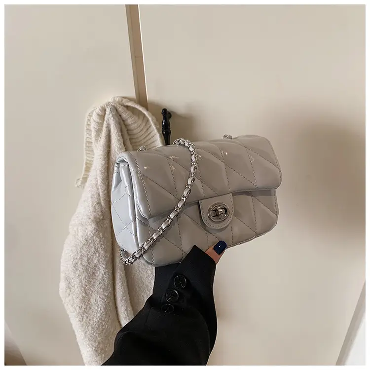 Black Quilted Chain Crossbody Bag for Women 2026 — feature 28