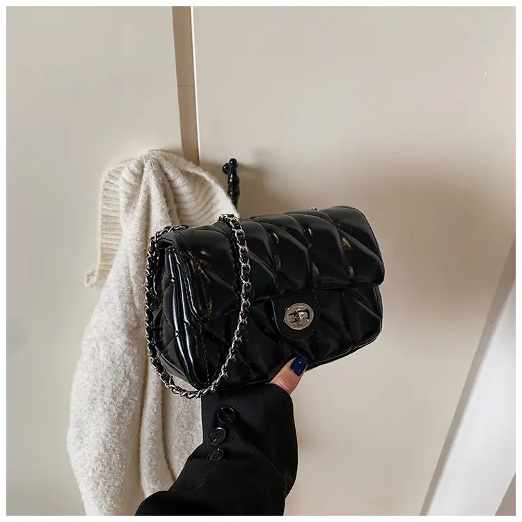 Black Quilted Chain Crossbody Bag for Women 2026 — feature 29