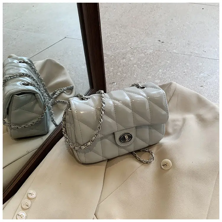 Black Quilted Chain Crossbody Bag for Women 2026 — feature 34