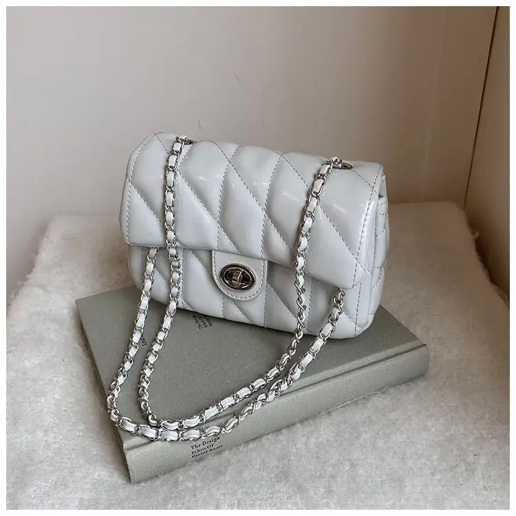 Black Quilted Chain Crossbody Bag for Women 2026 — feature 39