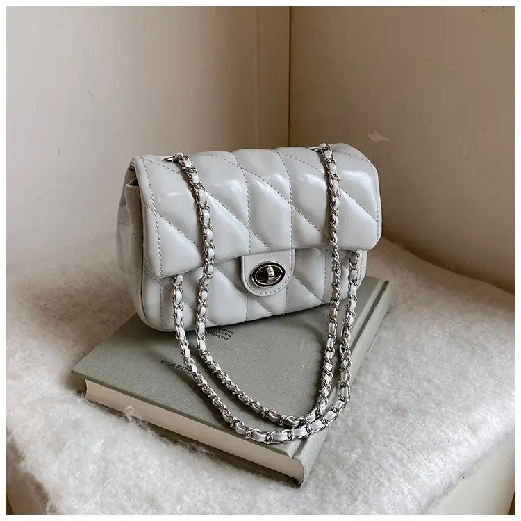 Black Quilted Chain Crossbody Bag for Women 2026 — feature 40