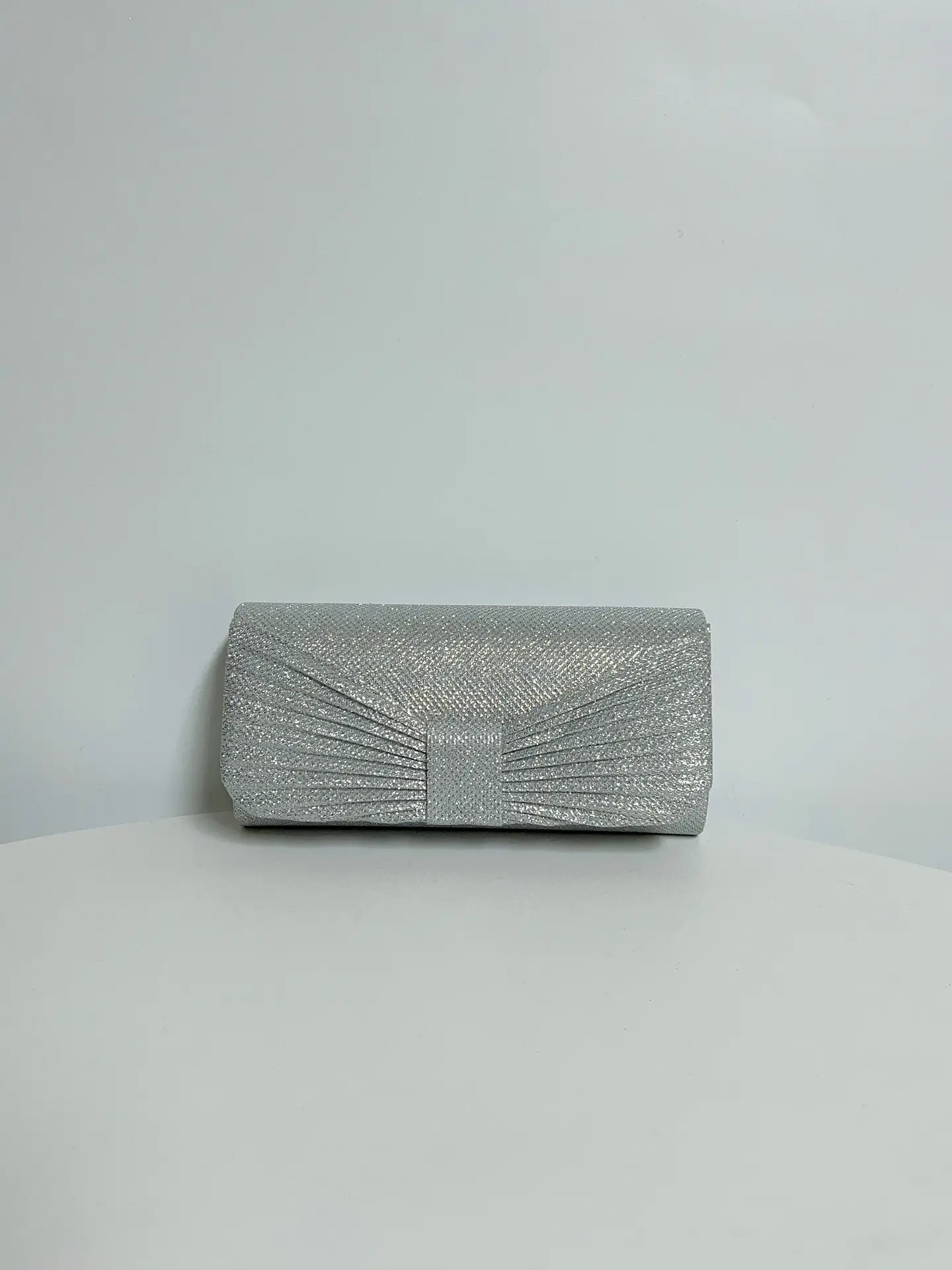 New Cross-border Pleated Silver Evening Bag — feature 13