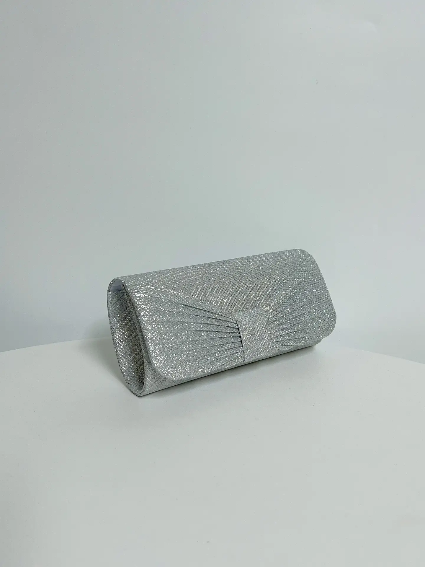 New Cross-border Pleated Silver Evening Bag — feature 14