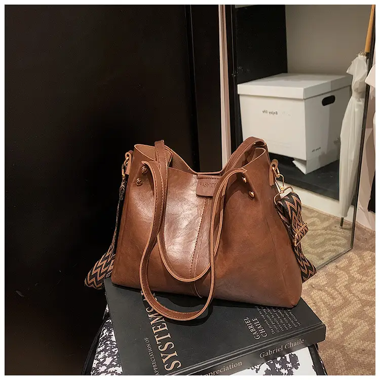 Brown Leather Crossbody Bag for Women 2025 — feature 21