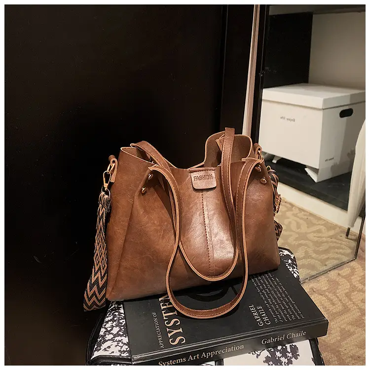 Brown Leather Crossbody Bag for Women 2025 — feature 22