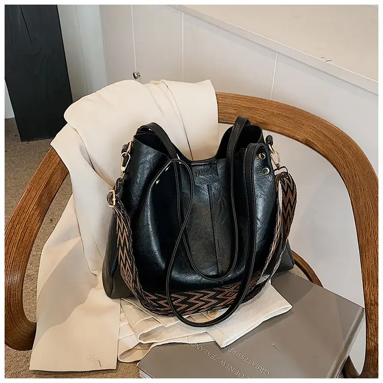 Brown Leather Crossbody Bag for Women 2025 — feature 23