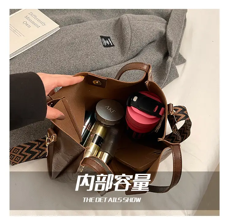 Brown Leather Crossbody Bag for Women 2025 — feature 3