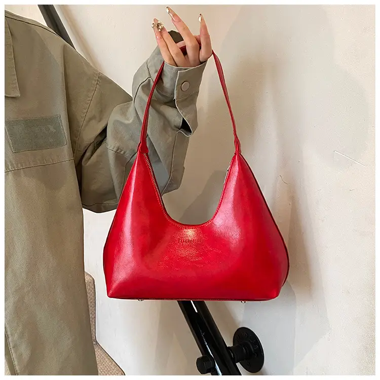 European Patent Leather Shoulder Bag Candy Color — feature 12