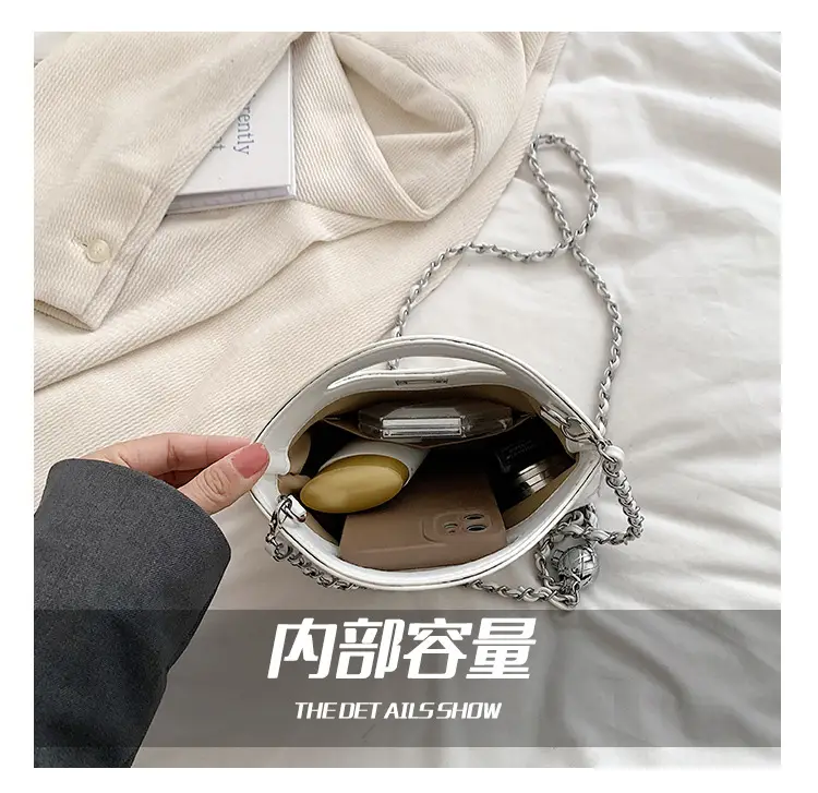 Pink Rhomboid Chain Handbag for Women — feature 14