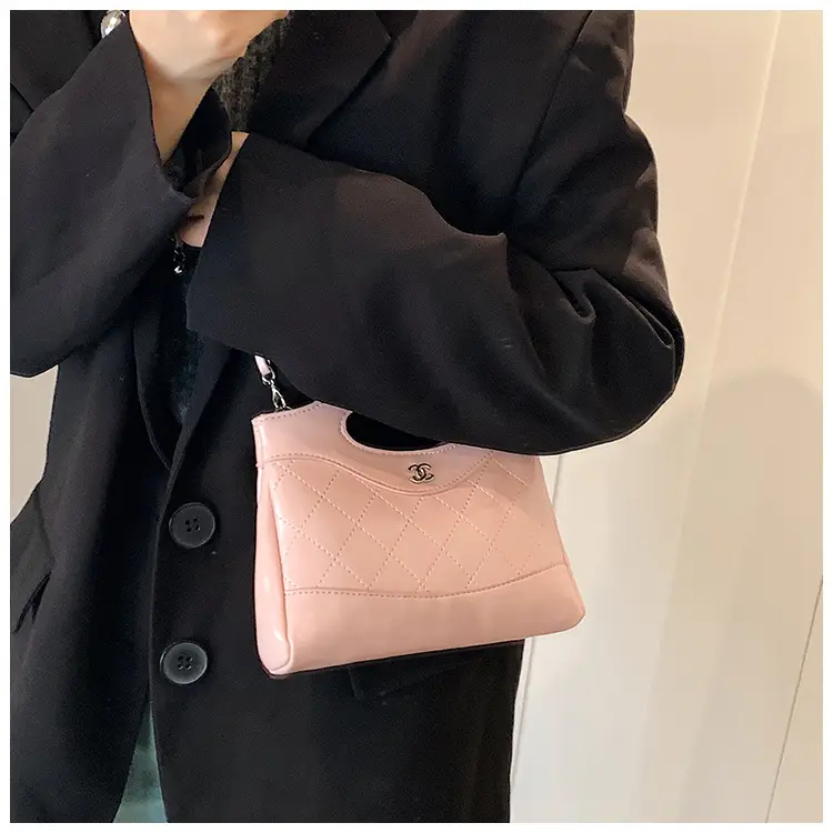 Pink Rhomboid Chain Handbag for Women — feature 21