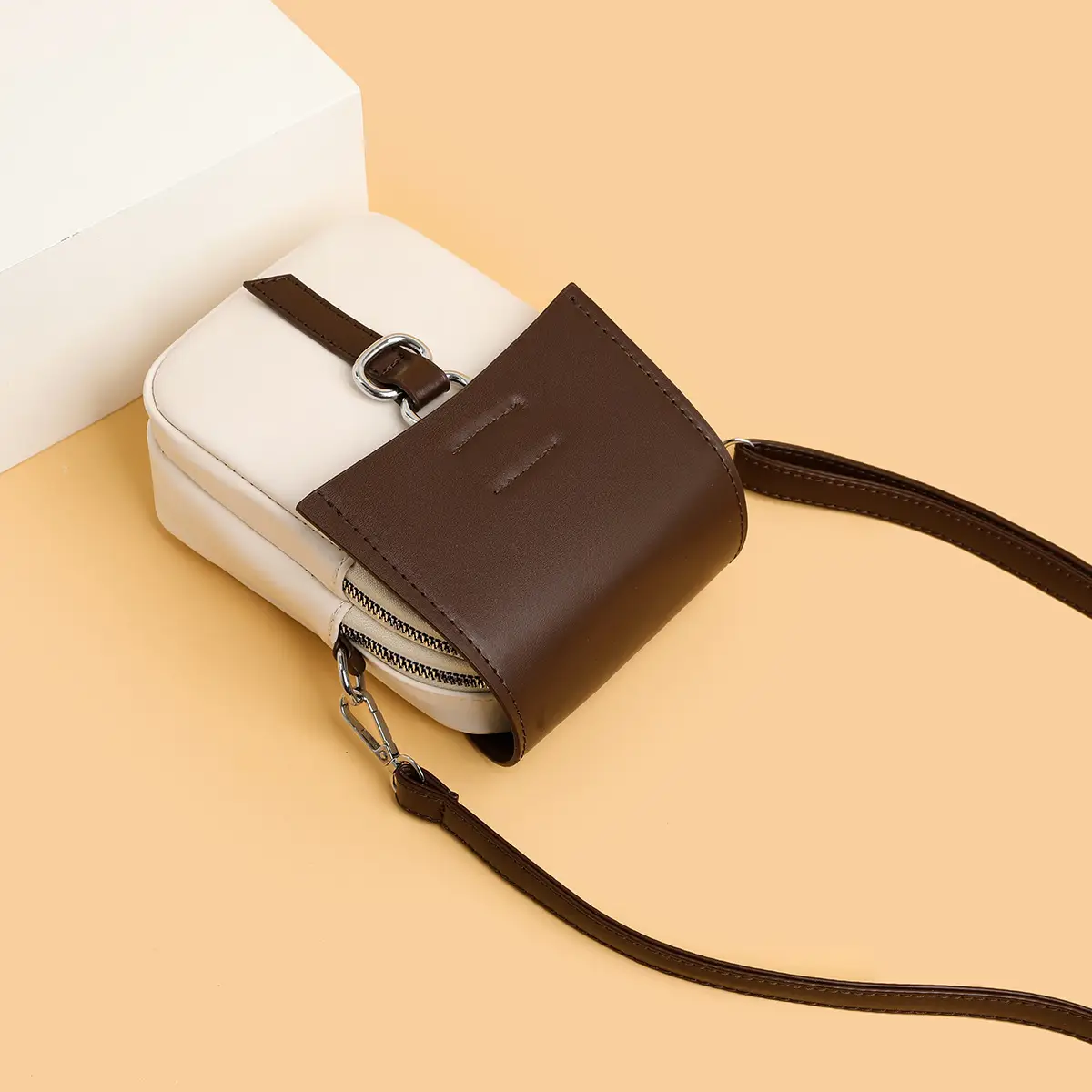 New Stylish Crossbody Bag White Yellow Mini Lightweight - Image 4