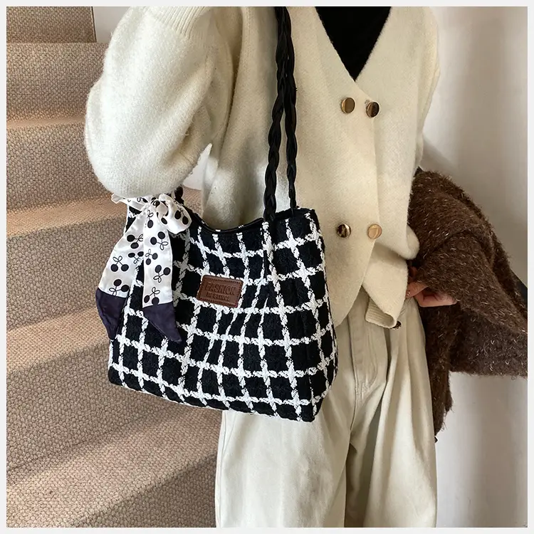 Large Capacity Plaid Shoulder Bag for Women — feature 14
