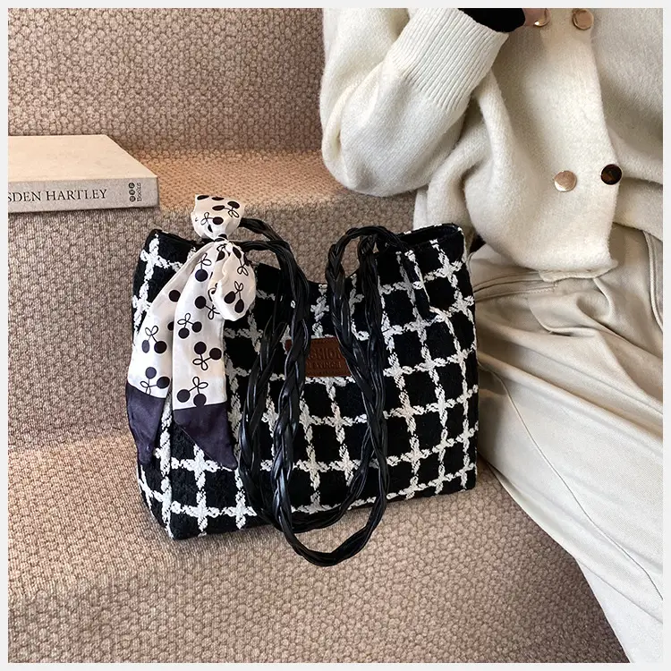 Large Capacity Plaid Shoulder Bag for Women — feature 20