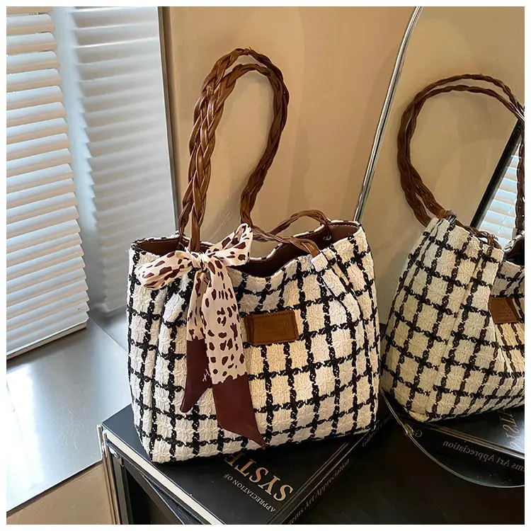 Large Capacity Plaid Shoulder Bag for Women — feature 27