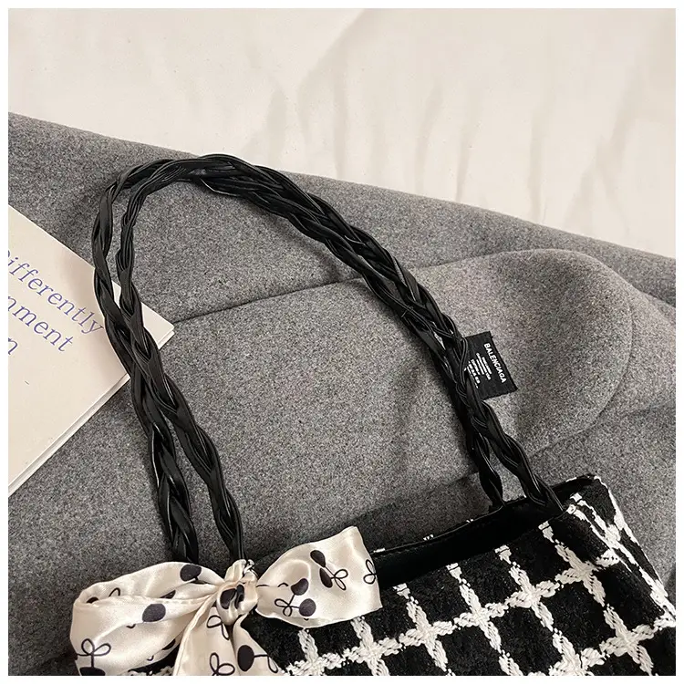 Large Capacity Plaid Shoulder Bag for Women — feature 33