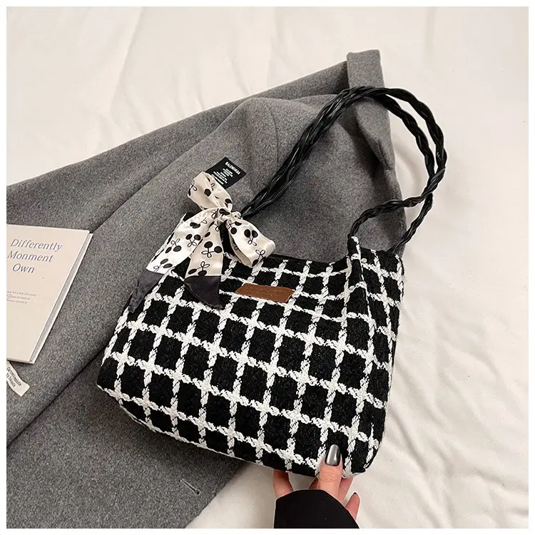 Large Capacity Plaid Shoulder Bag for Women — feature 36