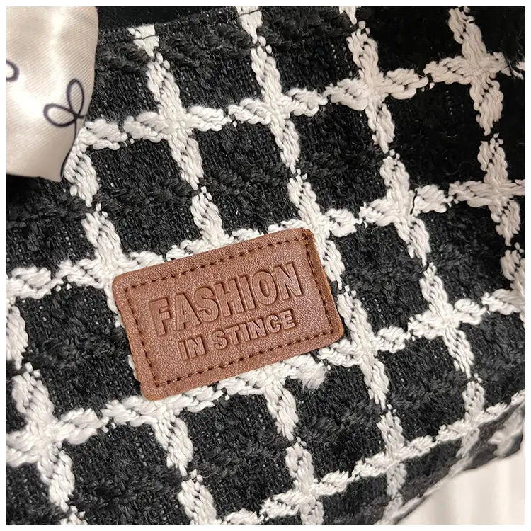 Large Capacity Plaid Shoulder Bag for Women — feature 38