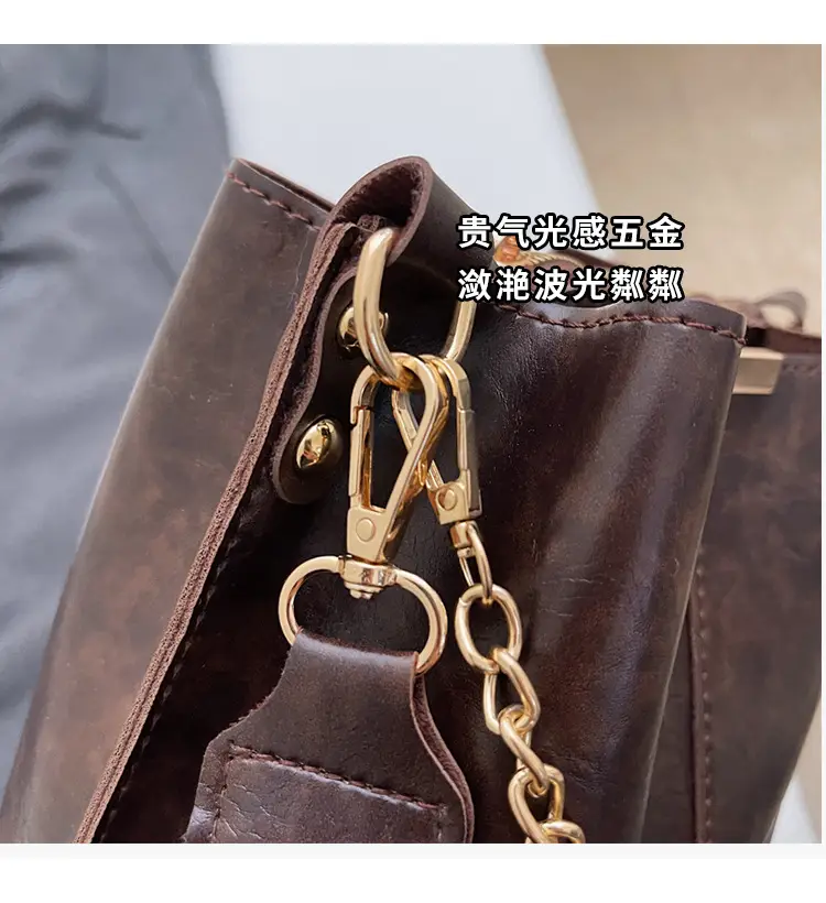 Brown Leather Shoulder Bag with Gold Chain & Ring Design — feature 3