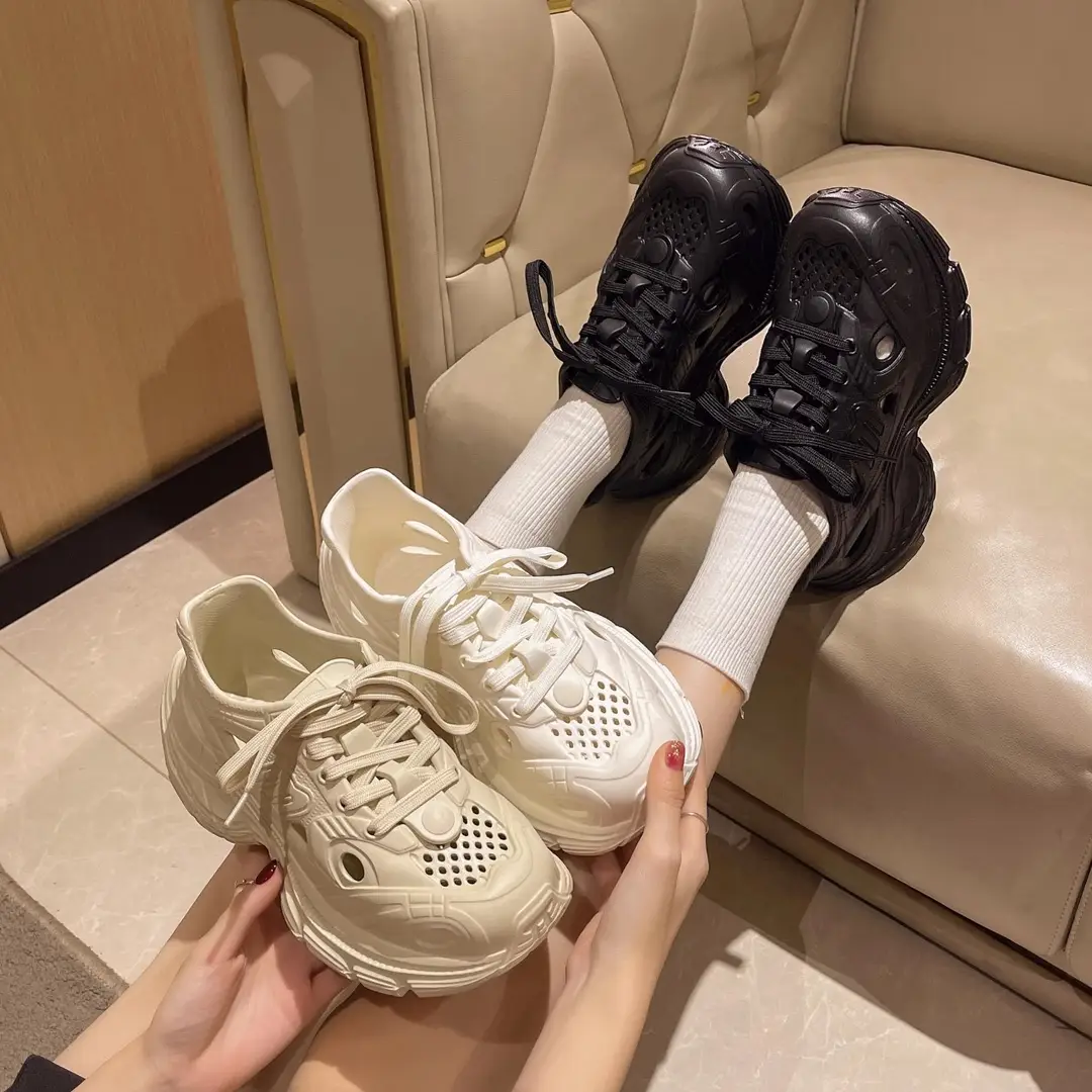 Design Sense Hollow Strap Eva Dad Shoes Women's Comfortable Breathable Wet Water Platform Sandals in Spring and Summer