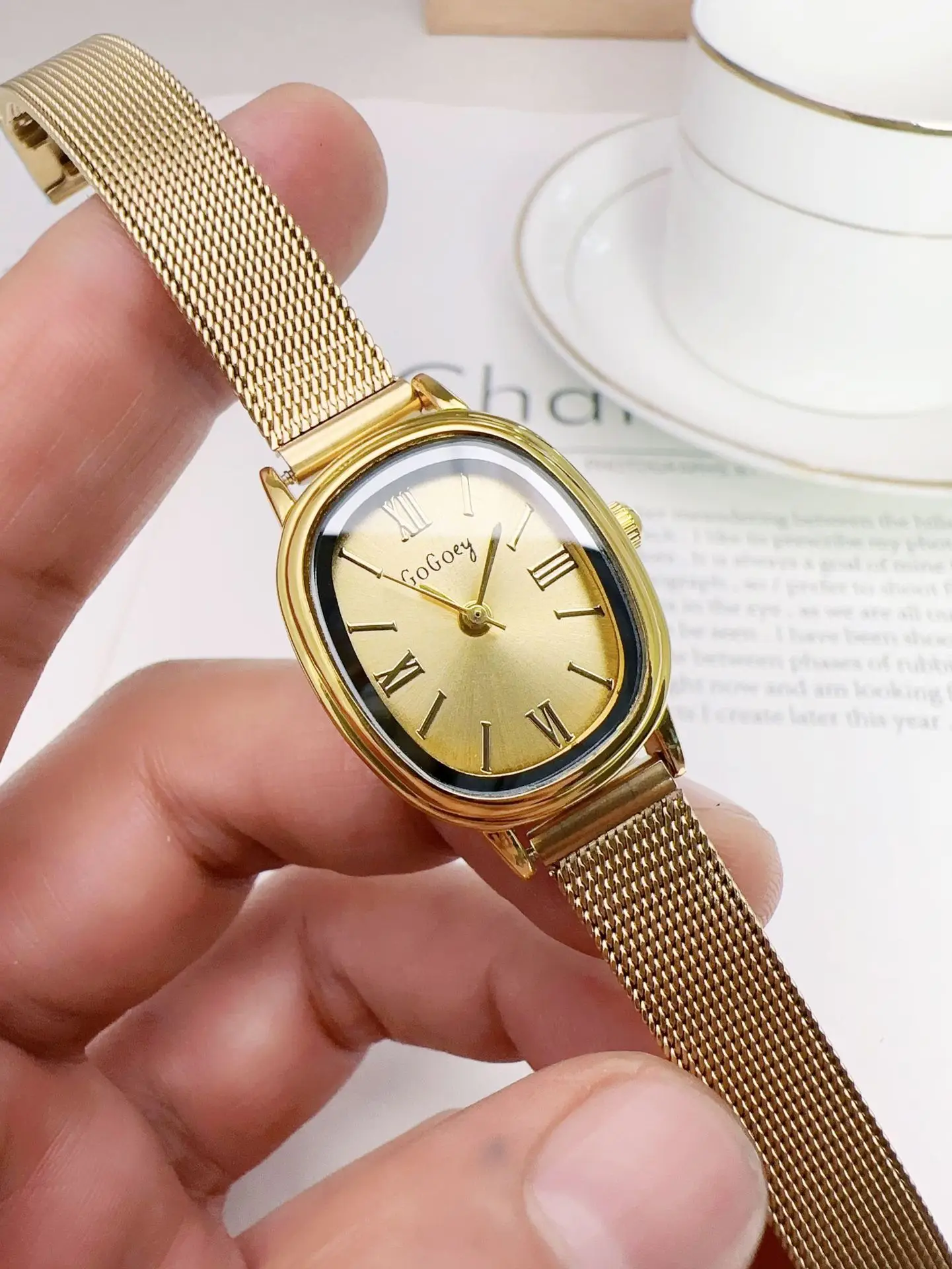 Gold Mesh Band Women's Quartz Watch with Medieval Design - Image 2