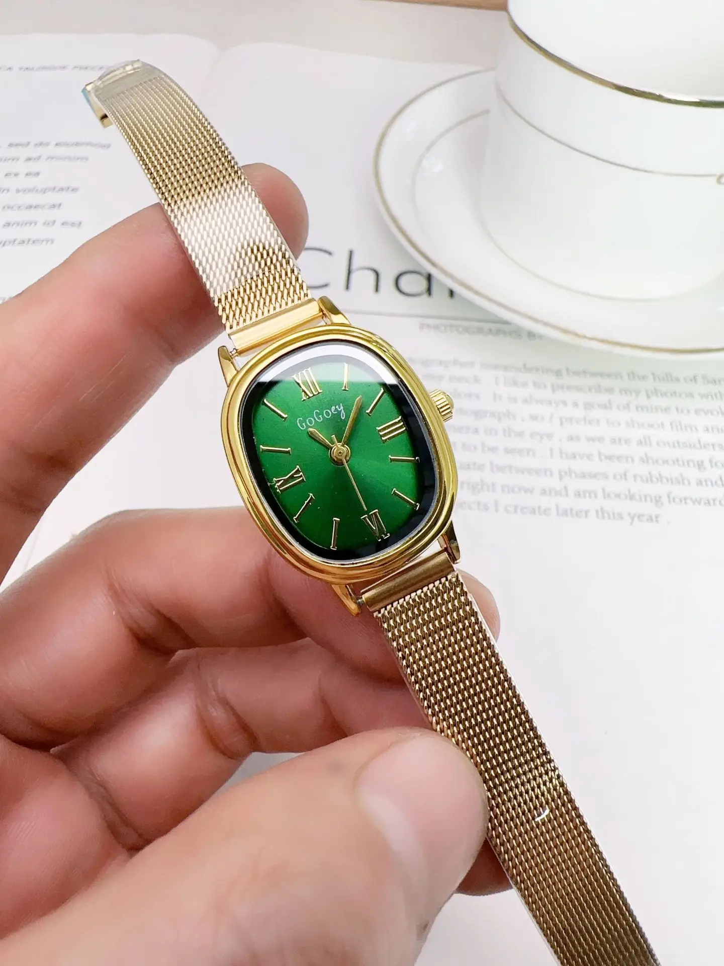 Gold Mesh Band Women's Quartz Watch with Medieval Design - Image 3
